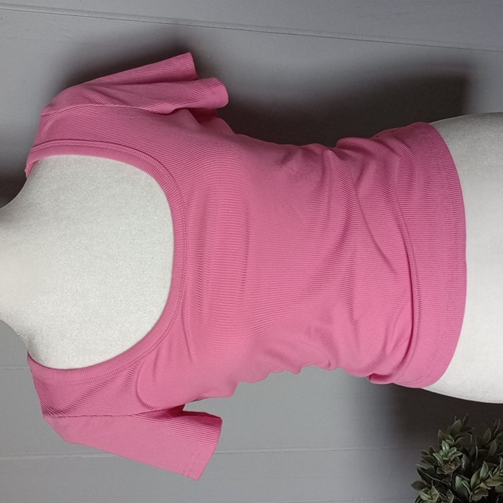 Set of 5 Short Sleeve Ribbed Cropped Tops - Size M/L (Juniors) - Picture 9 of 9